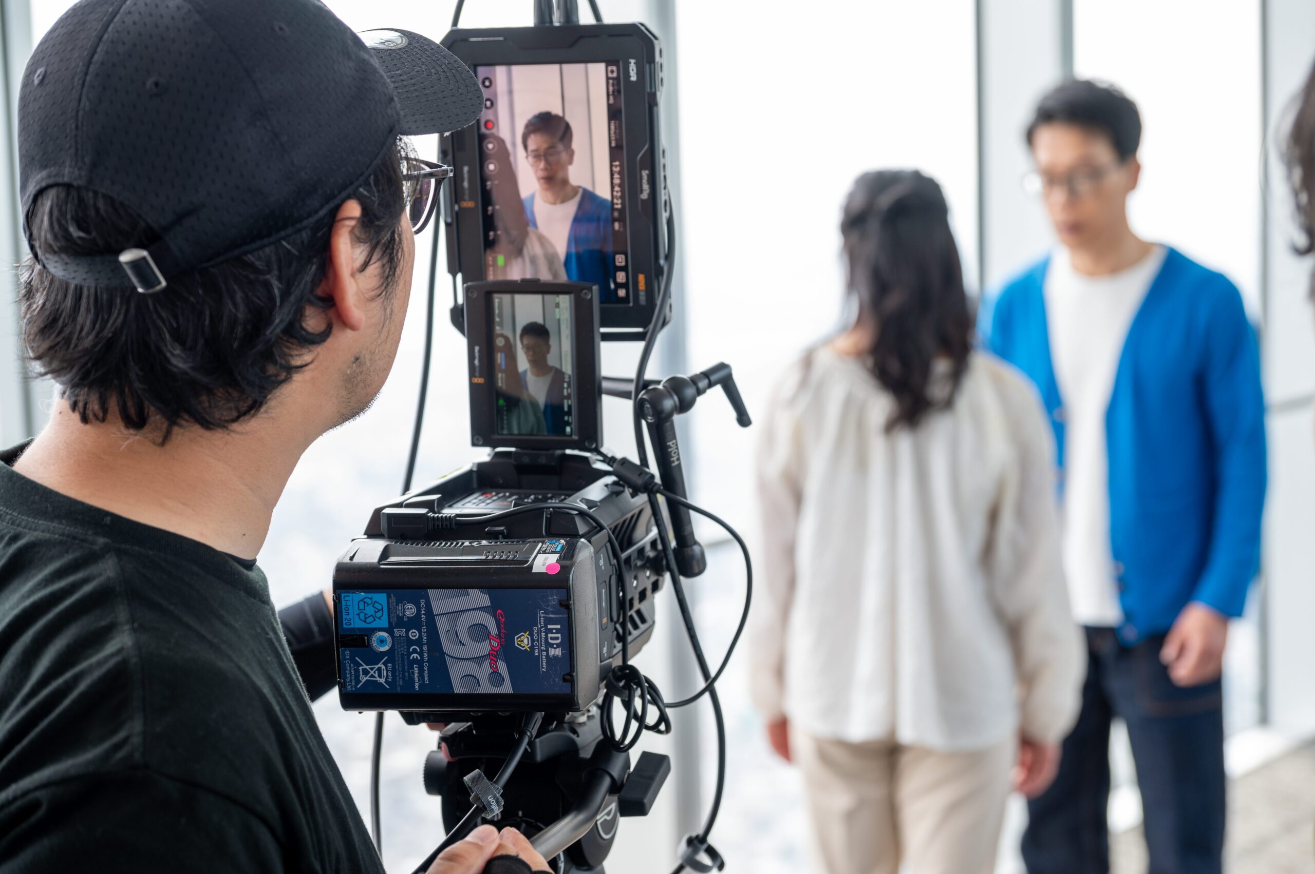 【3秒で惹きつける】縦型ショートドラマが刺さる理由|企業が今、TikTok動画より“物語”を選ぶ理由とは?